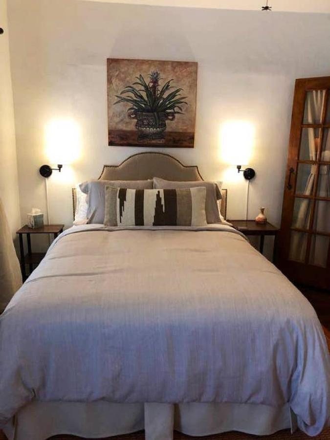 El Viejo Adobe - Across From Sul Ross Campus Bed and Breakfast Alpine Exteriör bild