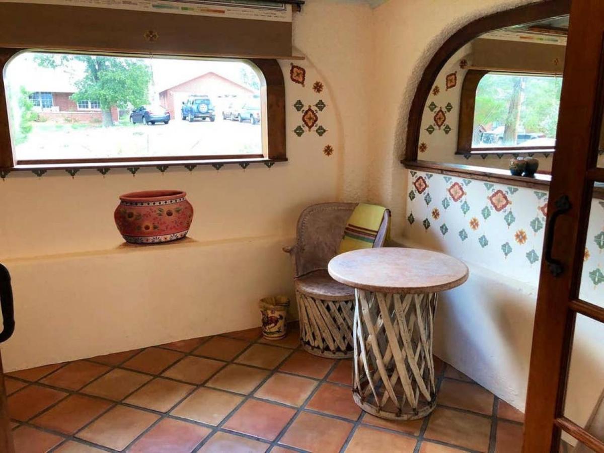 El Viejo Adobe - Across From Sul Ross Campus Bed and Breakfast Alpine Exteriör bild